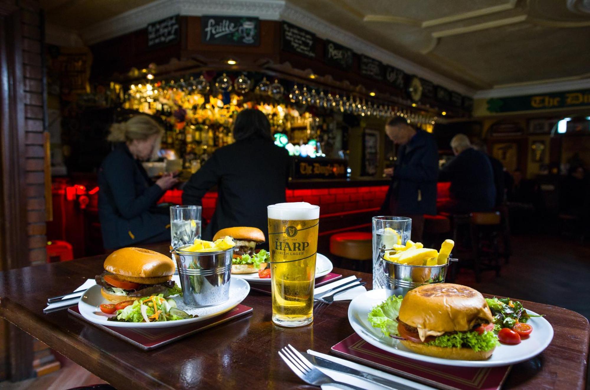 The Dingle Pub Rooms ภายนอก รูปภาพ