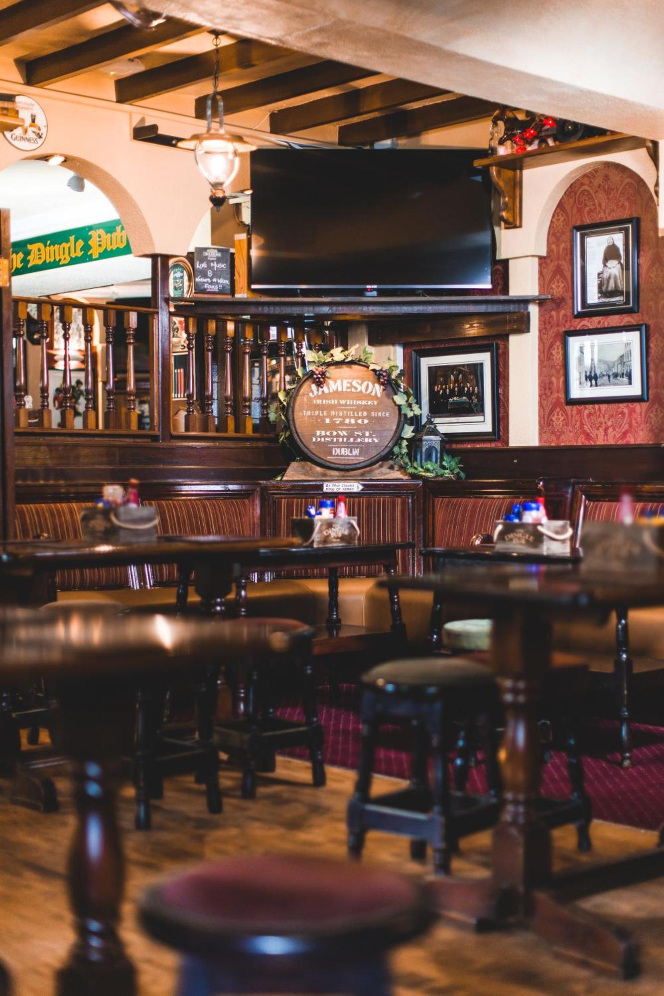 The Dingle Pub Rooms ภายนอก รูปภาพ